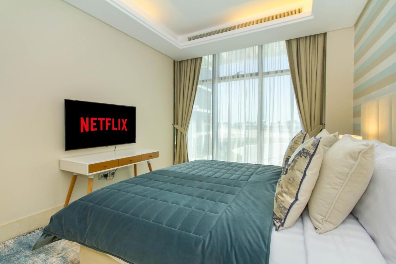 Bespoke Holiday Homes - Palm Jumeirah- 2 Bedroom Sea View With Pool & Beach Access, The 8 Dubai Exterior photo