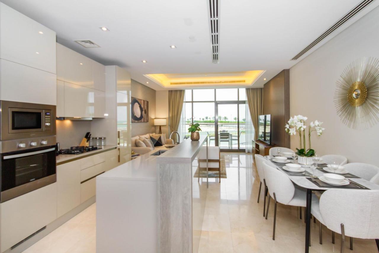 Bespoke Holiday Homes - Palm Jumeirah- 2 Bedroom Sea View With Pool & Beach Access, The 8 Dubai Exterior photo