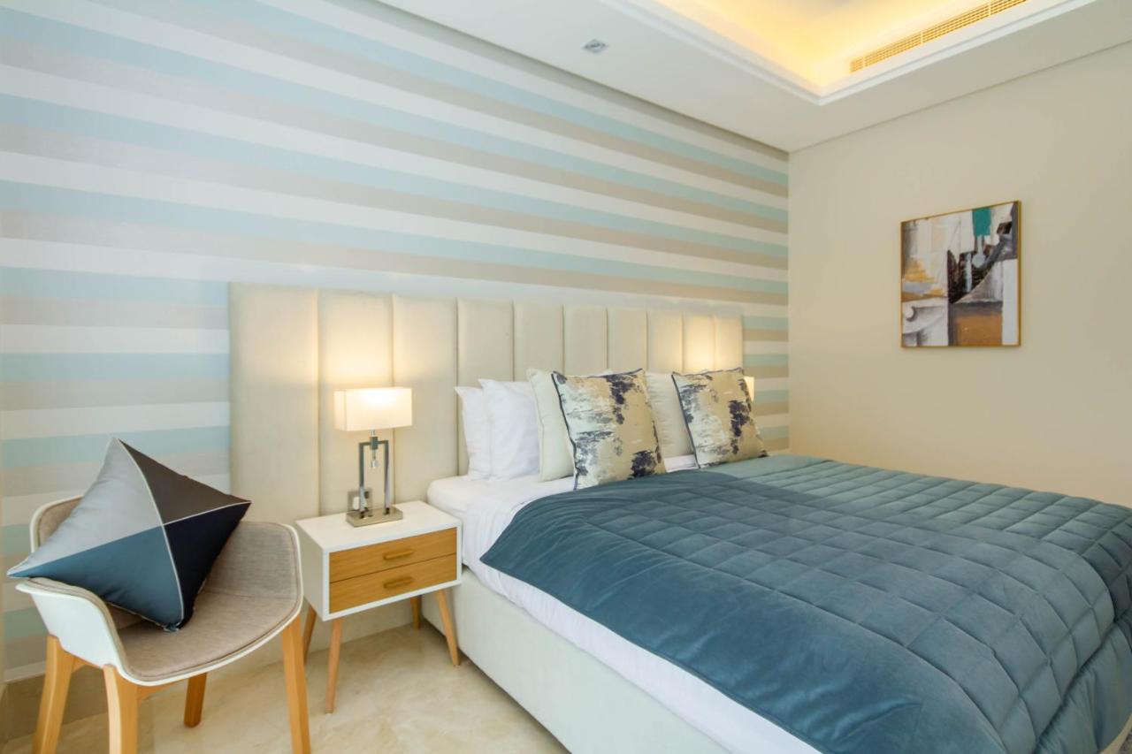 Bespoke Holiday Homes - Palm Jumeirah- 2 Bedroom Sea View With Pool & Beach Access, The 8 Dubai Exterior photo